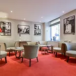 Montcalm 3* 파리
