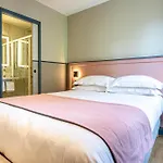 호텔 Montcalm