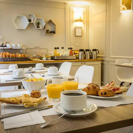 Ξενοδοχείο Montcalm 3*