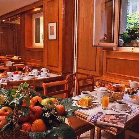 Montcalm 3*