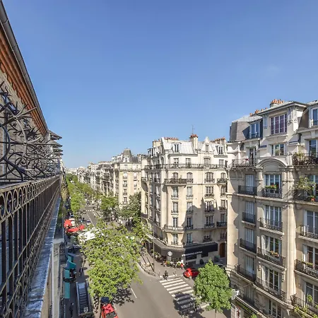 Montcalm Hotel 3*
