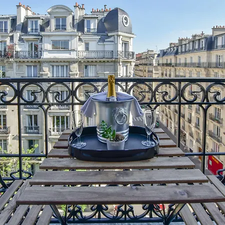 Montcalm ホテル パリ