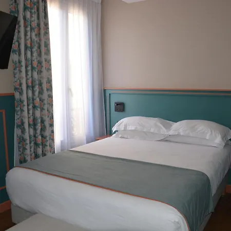 Montcalm Paris