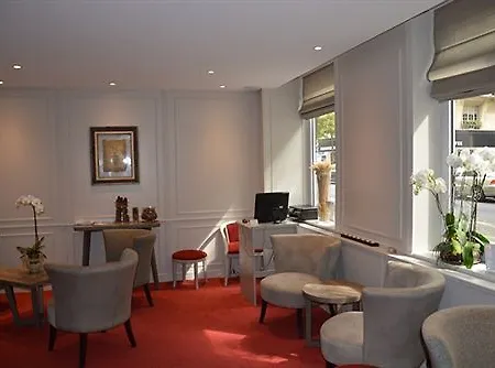 Montcalm Paris