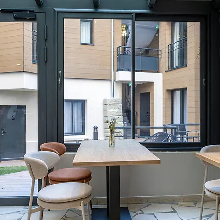 Ξενοδοχείο Montcalm 3*