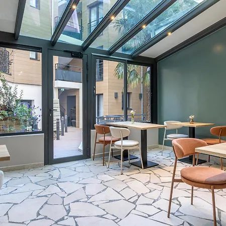 Ξενοδοχείο Montcalm 3*