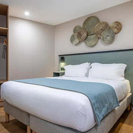 Montcalm 3*