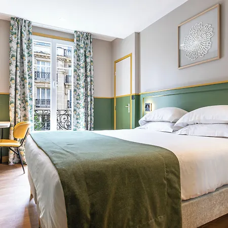 Hotel Montcalm 3*