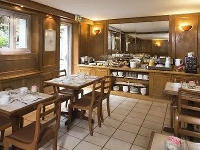 Montcalm Hotell 3*