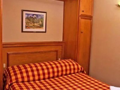 Montcalm Hotel