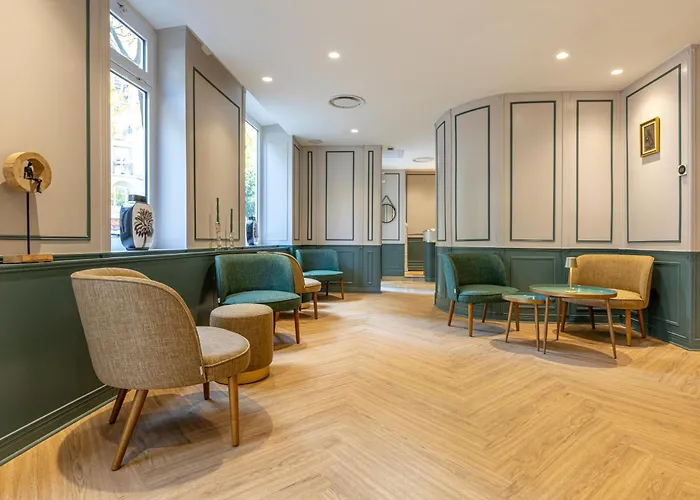 Hotel Montcalm 3*