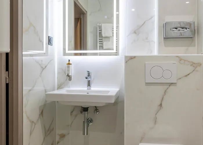 Montcalm 3*