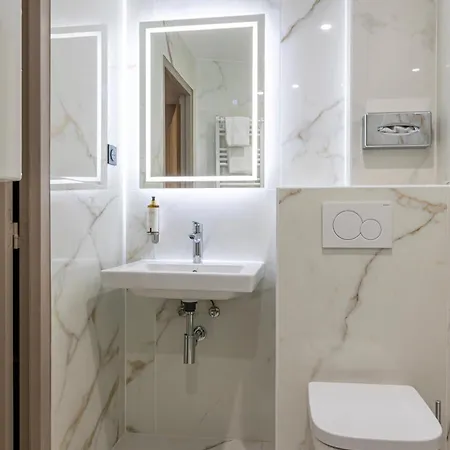 Montcalm 3*