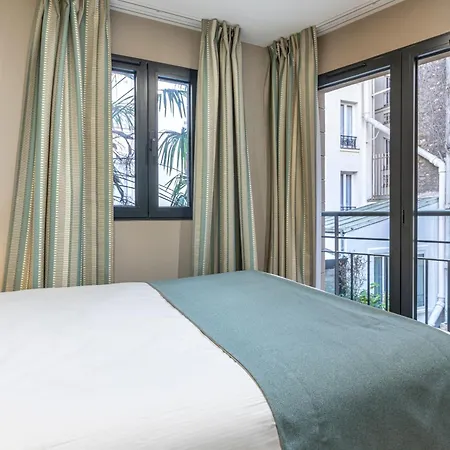 Otel Montcalm Paris