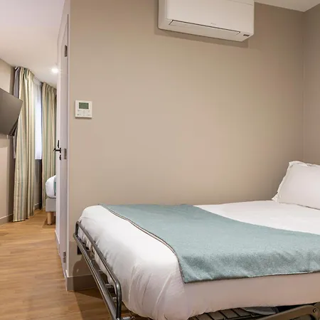 Montcalm 3* Parijs