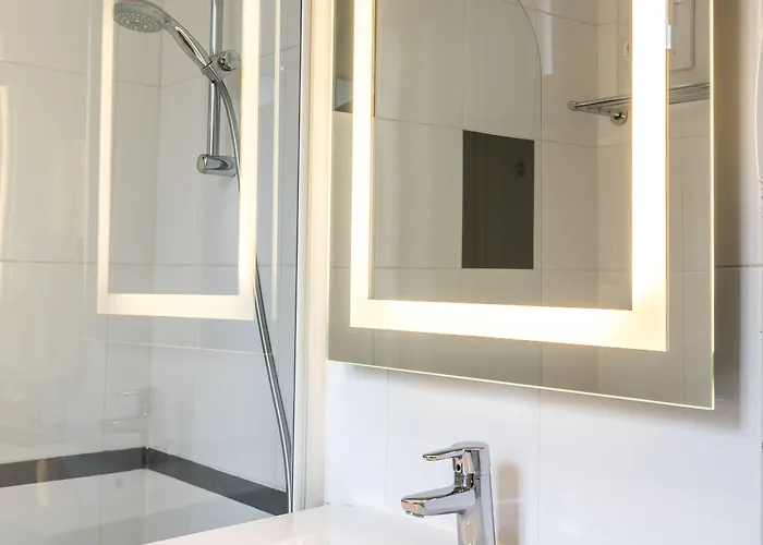 Montcalm 3* Parigi