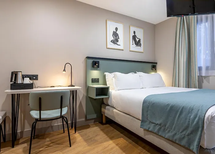 Hotel Montcalm 3*